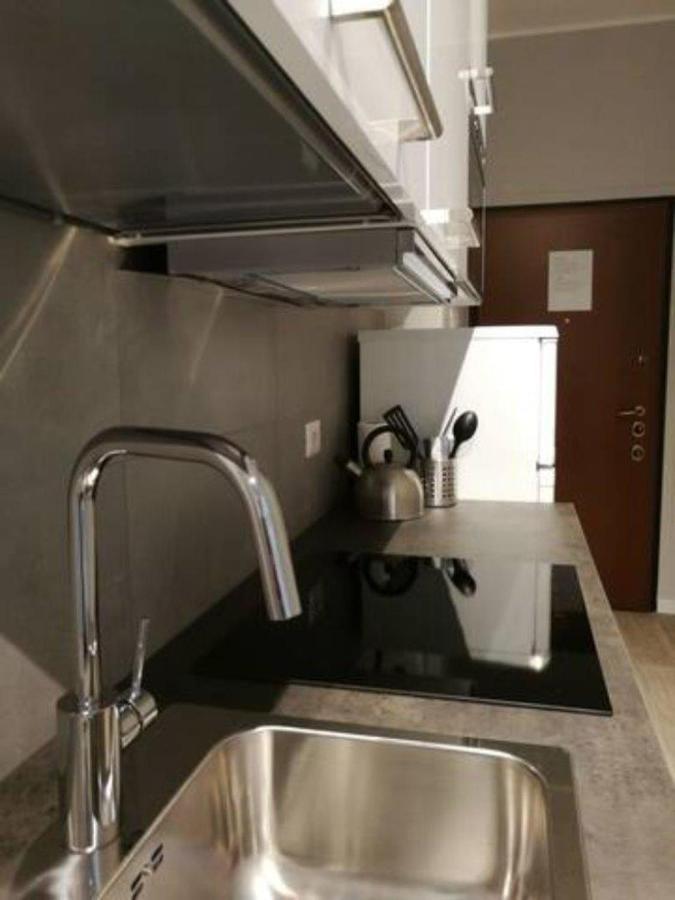 Appartamento Con Grande Terrazzo In Via Lomellina - Lome 527 Milaan Buitenkant foto