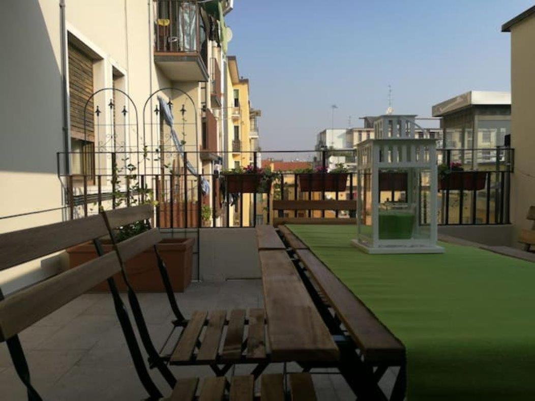 Appartamento Con Grande Terrazzo In Via Lomellina - Lome 527 Milaan Buitenkant foto