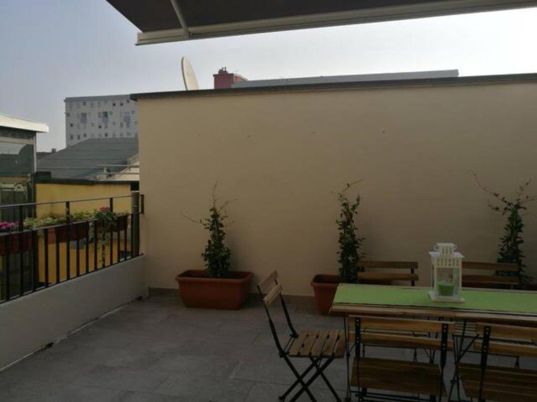 Appartamento Con Grande Terrazzo In Via Lomellina - Lome 527 Milaan Buitenkant foto